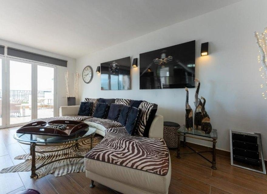Huvila Tenerife, Espanja 7 makuuhuonetta, 373 m2 No. 195209