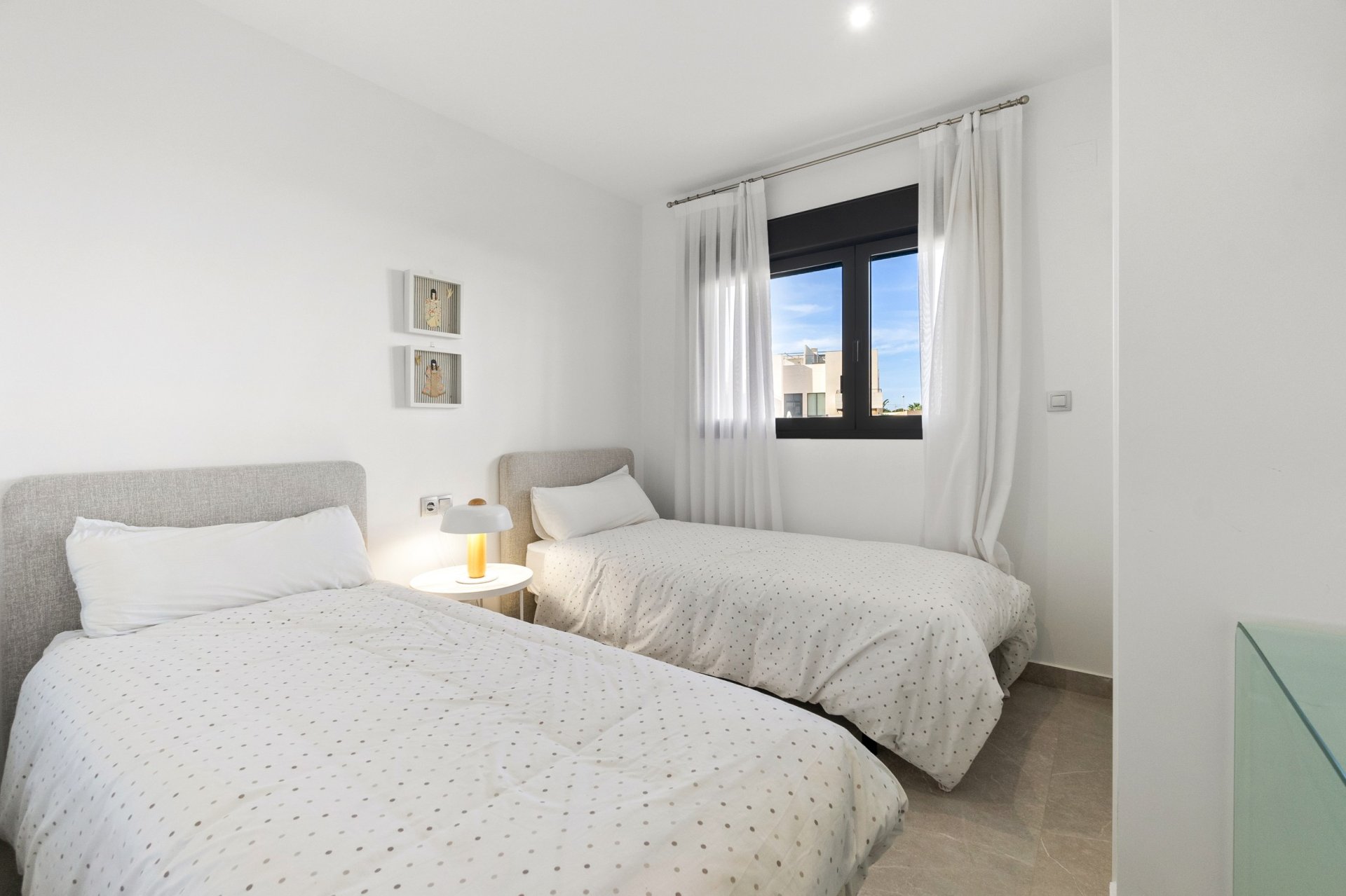 Apartment in Alicante, Spain 2 bedrooms, 80 sq.m. No. 133640