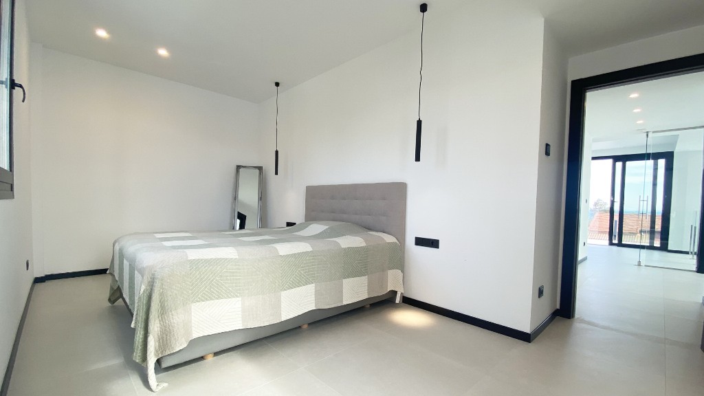 Villa in Torrevieja, Alicante, Spanien 4 Schlafzimmer, 573 m2 Nr. 145008
