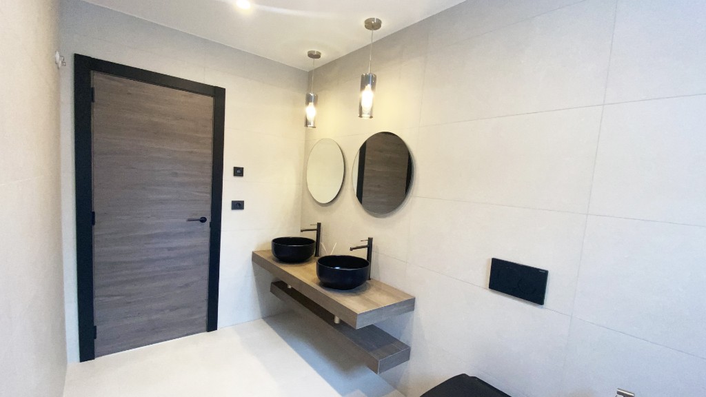 Villa in Torrevieja, Alicante, Spanien 4 Schlafzimmer, 573 m2 Nr. 145008