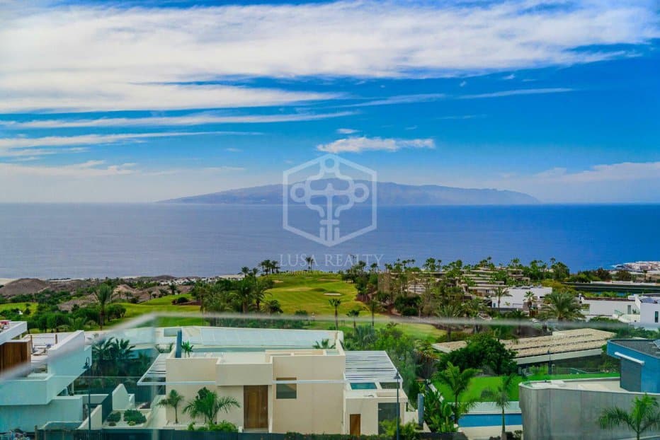 Villa en Guía de Isora, Tenerife, España 4 dormitorios, 649 m2 No. 160598