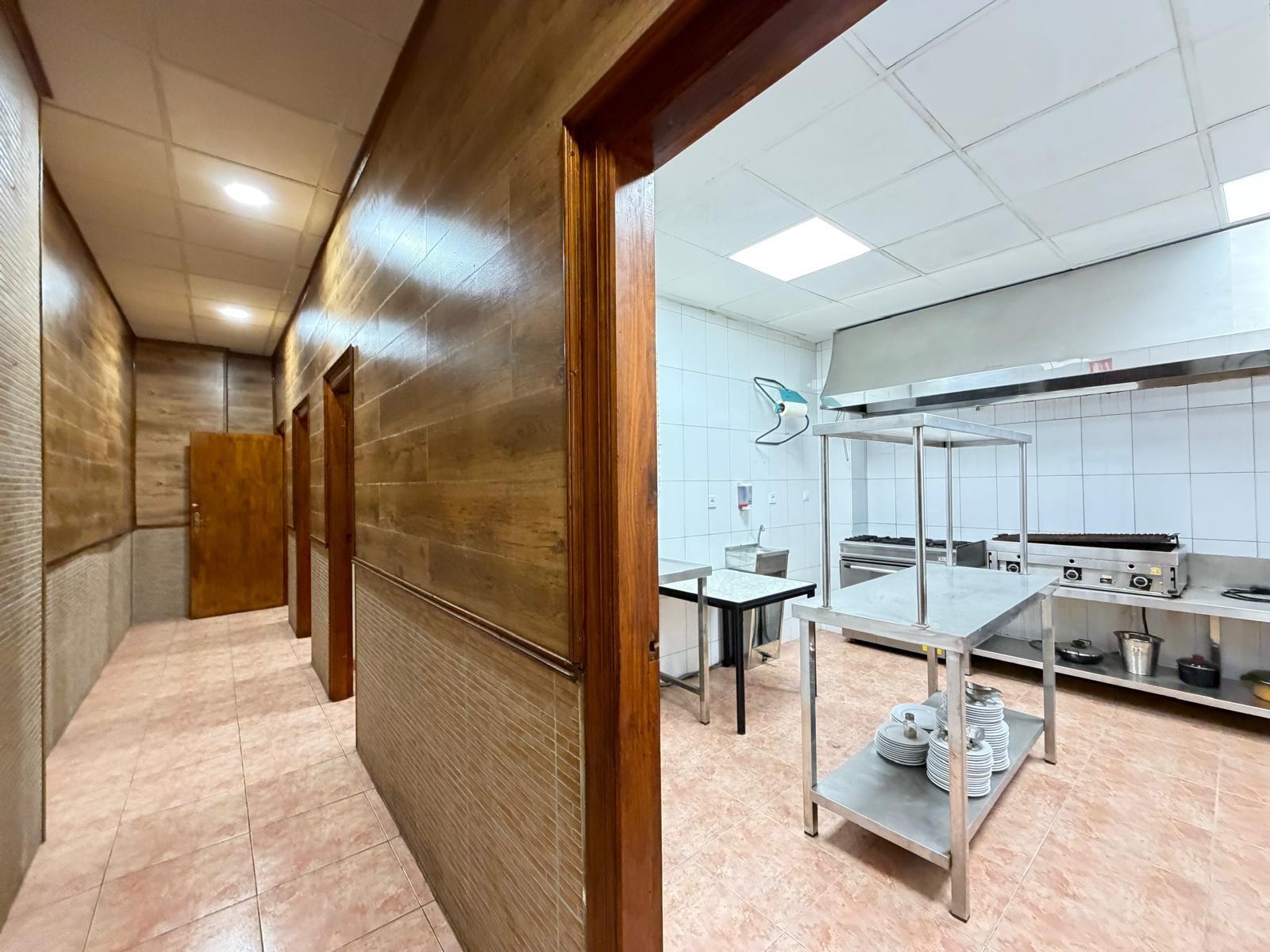 Liikekiinteistö Torrevieja, Alicante, Espanja 98 m2 No. 196286
