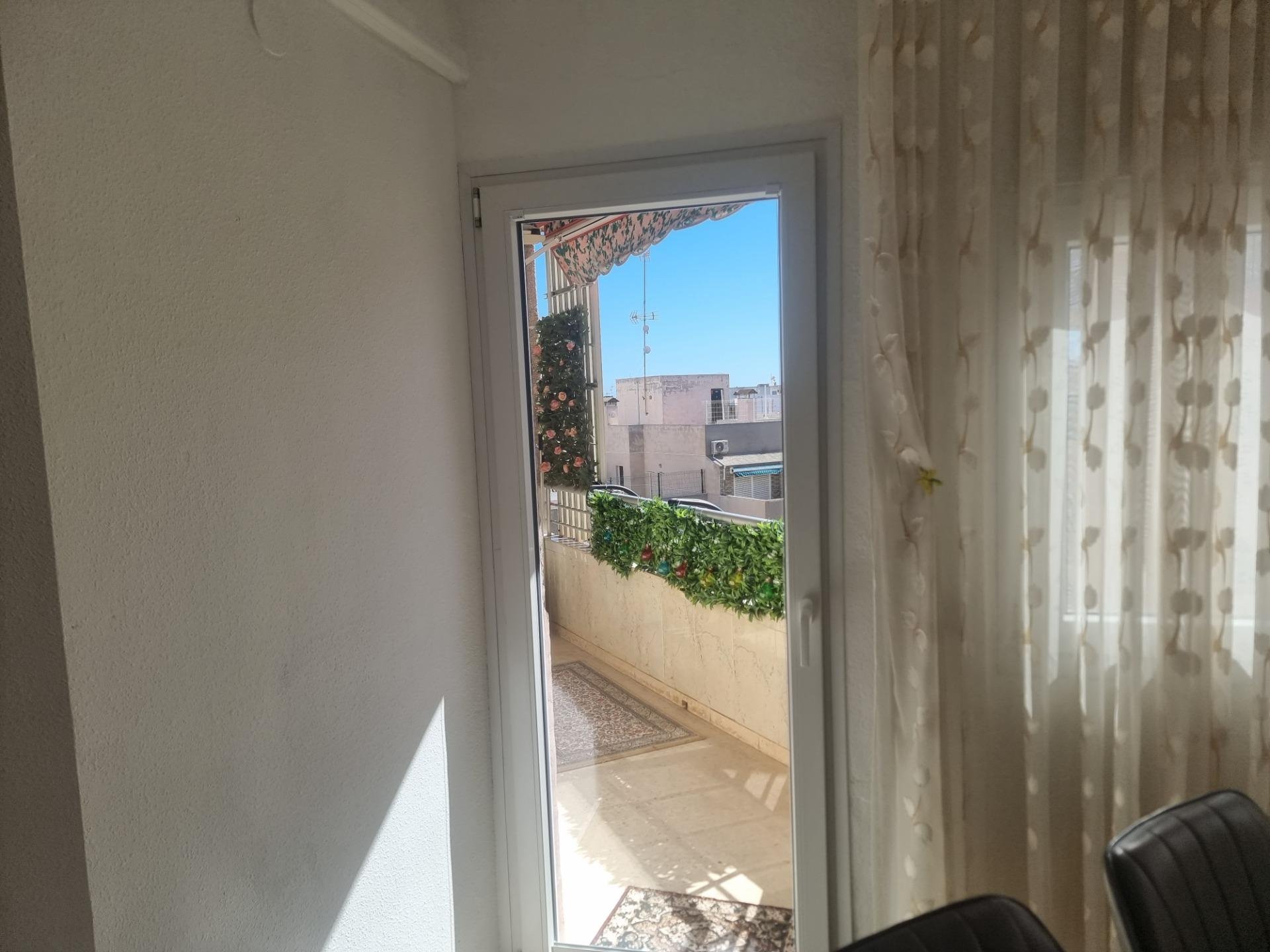 Appartamento a Torrevieja, Alicante, Spagna 1 camera da letto, 65 mq. N° 196283
