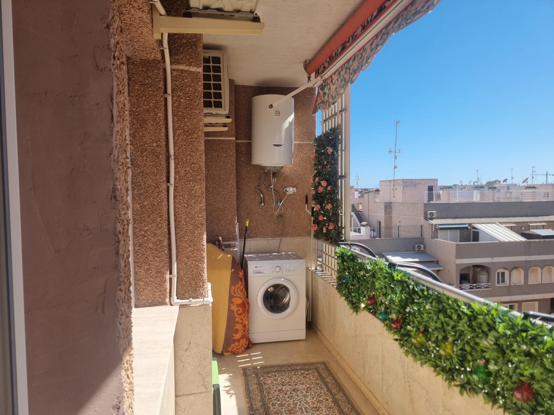 Appartamento a Torrevieja, Alicante, Spagna 1 camera da letto, 65 mq. N° 196283