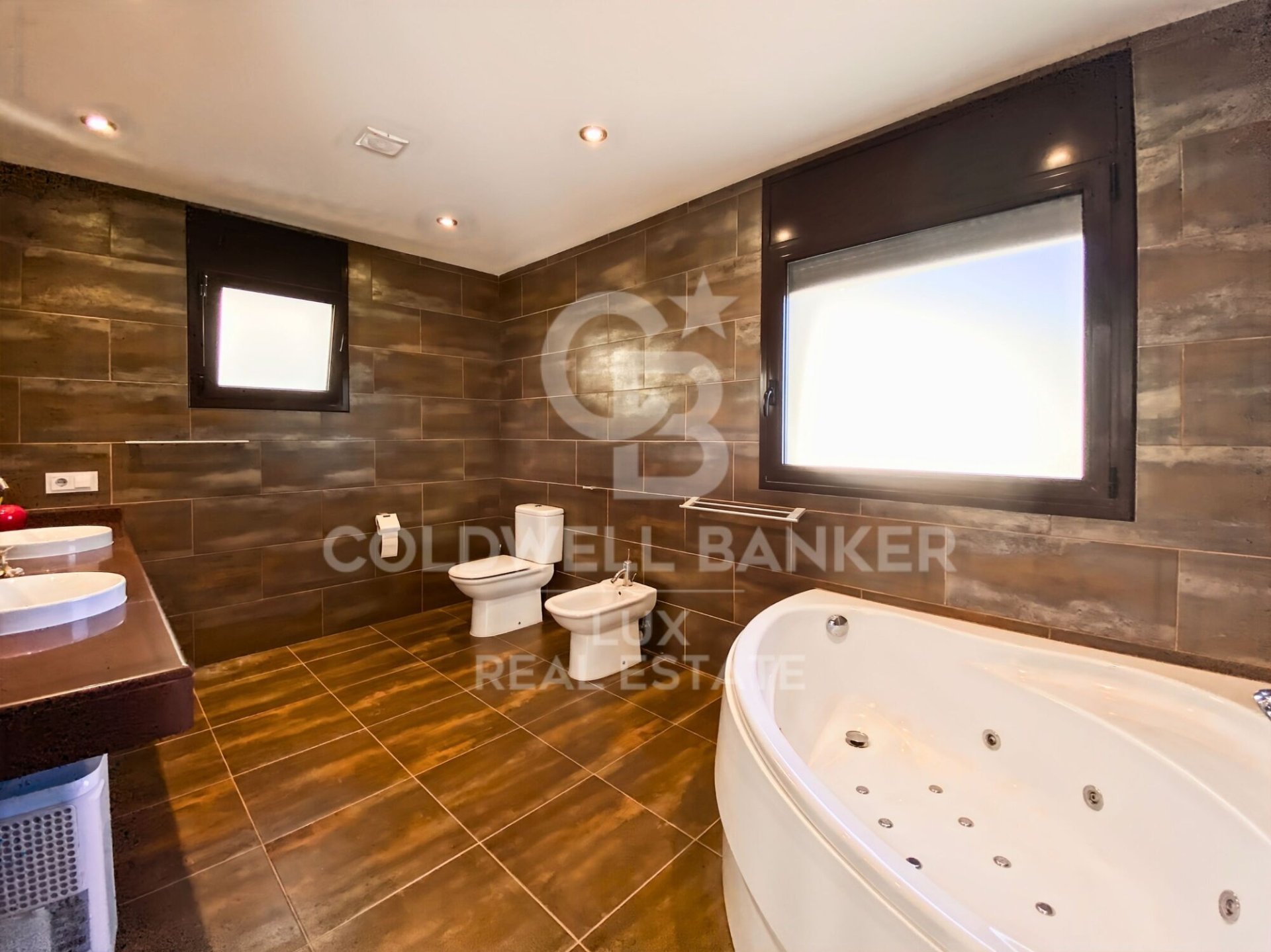 Villa Pau, Girona, Spānijā 5 istabas, 483 m2 Nr. 159886