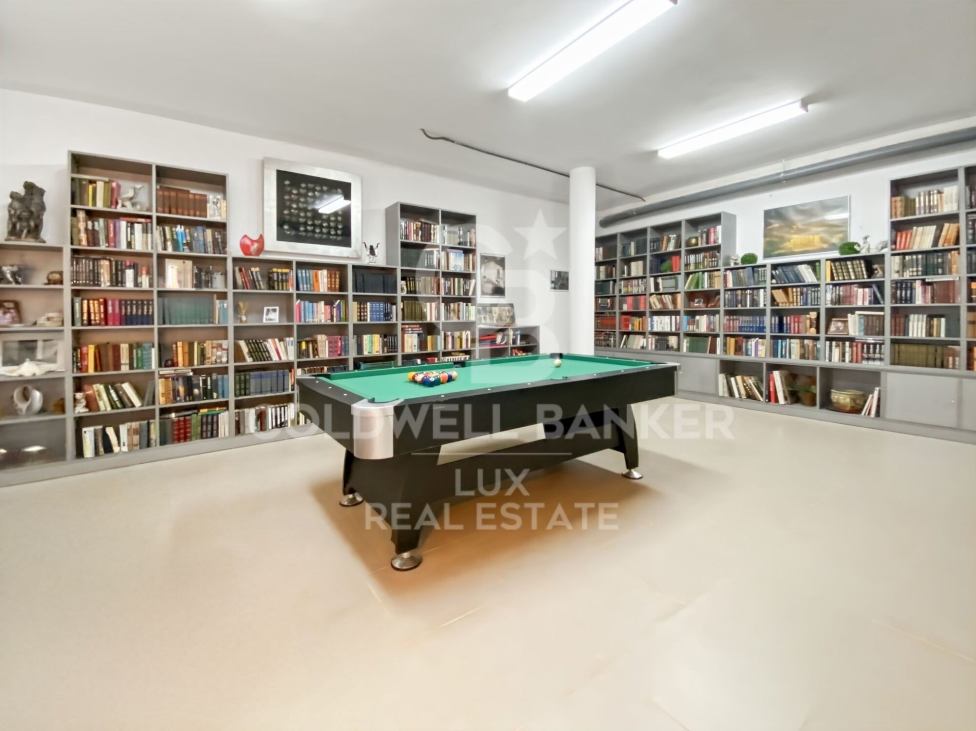 Villa Pau, Girona, Spānijā 5 istabas, 483 m2 Nr. 159886