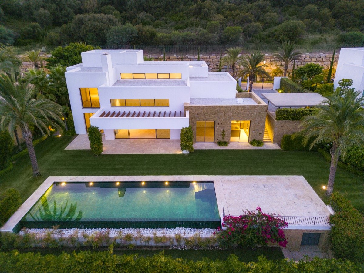 Villa i Casares, Malaga, Spanien 6 sovrum, 778 kvm. Nr. 180824