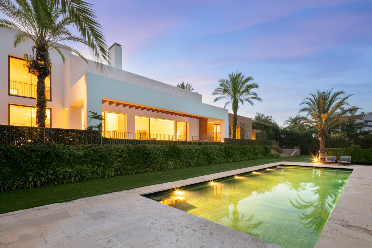 Villa i Casares, Malaga, Spanien 6 sovrum, 778 kvm. Nr. 180824