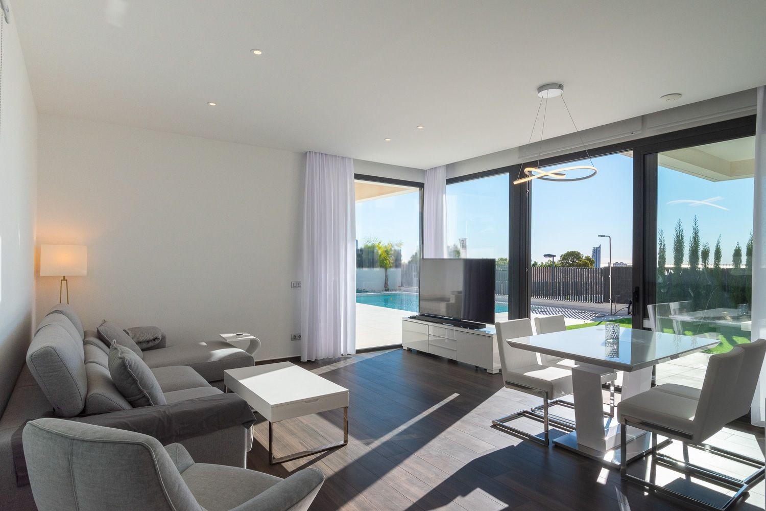 Villa i Benidorm, Alicante, Spanien 4 sovrum, 235 kvm. Nr. 180826