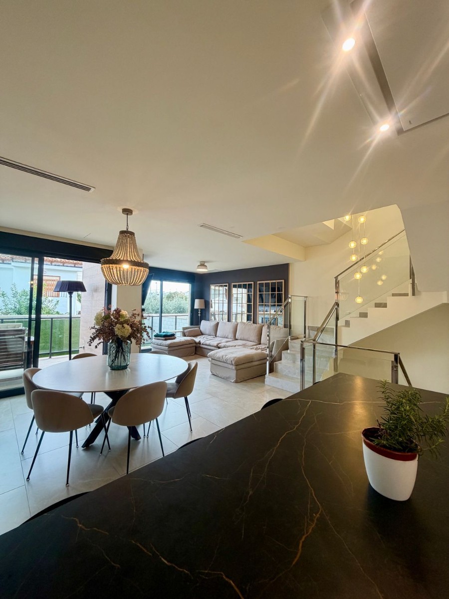 Villa à Alicante, Espagne 4 chambres, 376 m2 No. 180827