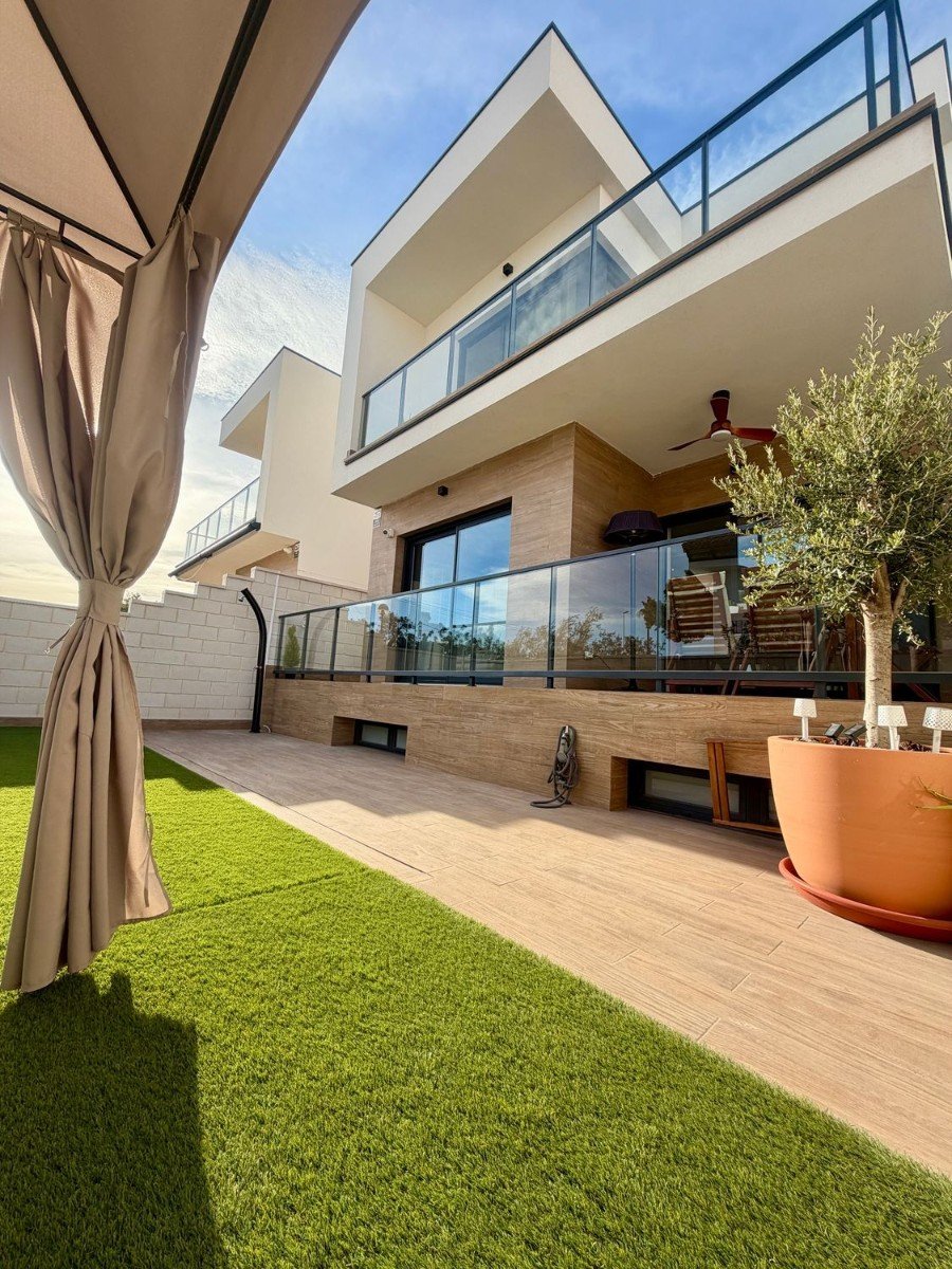 Villa à Alicante, Espagne 4 chambres, 376 m2 No. 180827