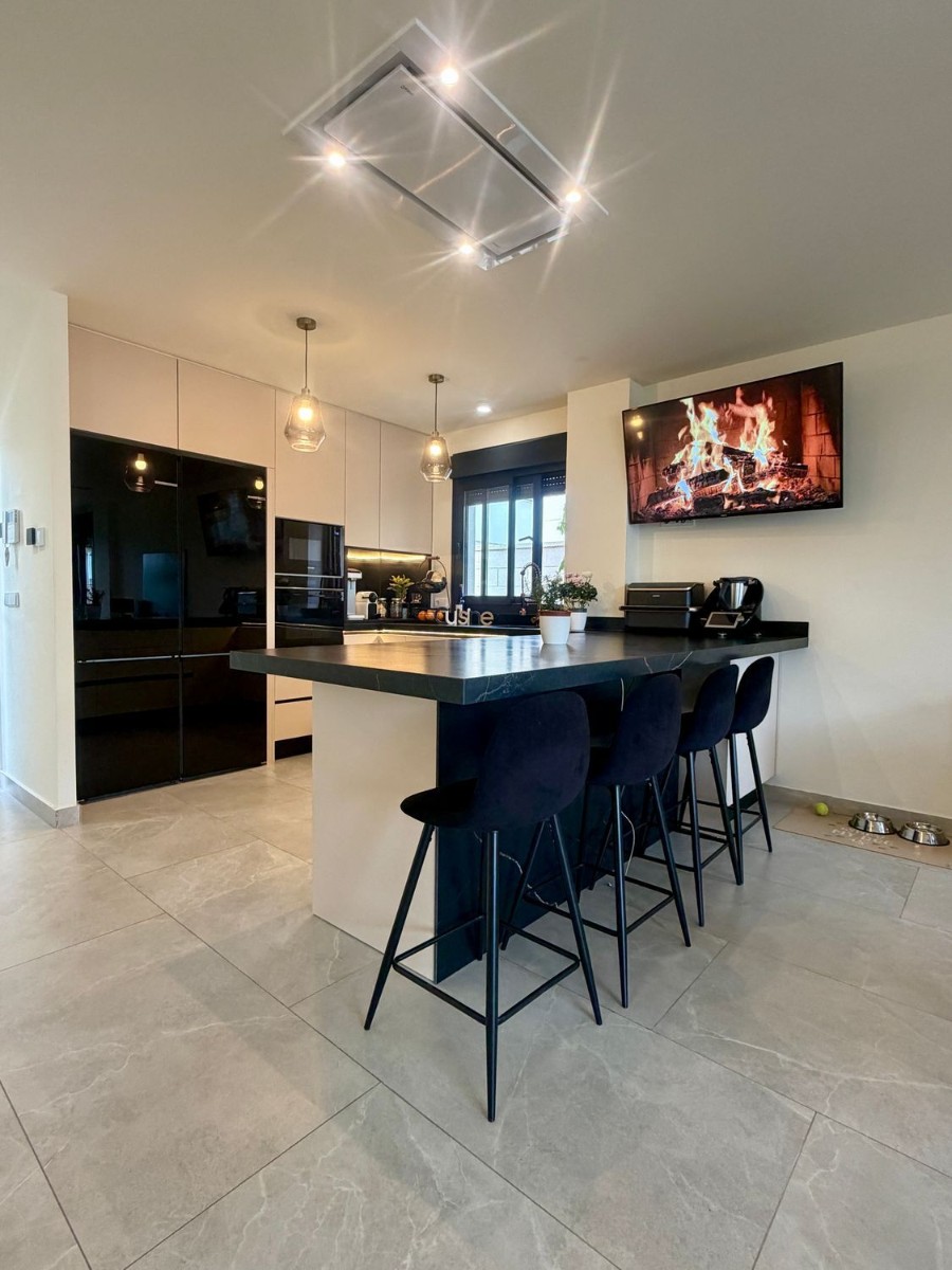 Villa à Alicante, Espagne 4 chambres, 376 m2 No. 180827