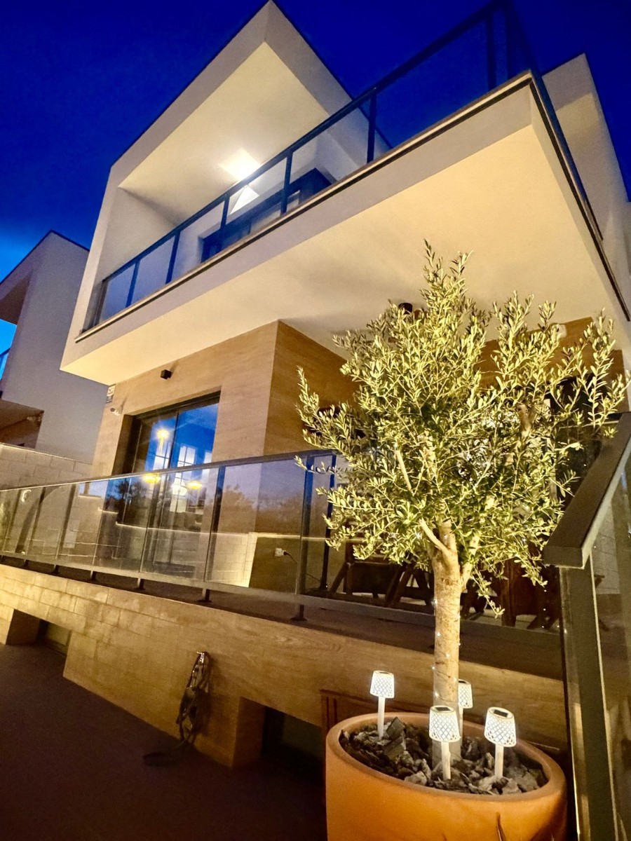Villa à Alicante, Espagne 4 chambres, 376 m2 No. 180827