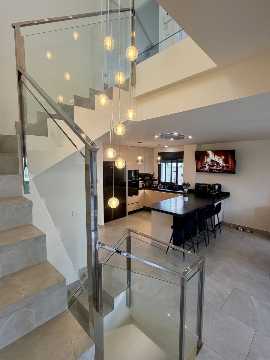 Villa à Alicante, Espagne 4 chambres, 376 m2 No. 180827