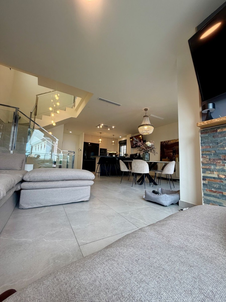 Villa à Alicante, Espagne 4 chambres, 376 m2 No. 180827