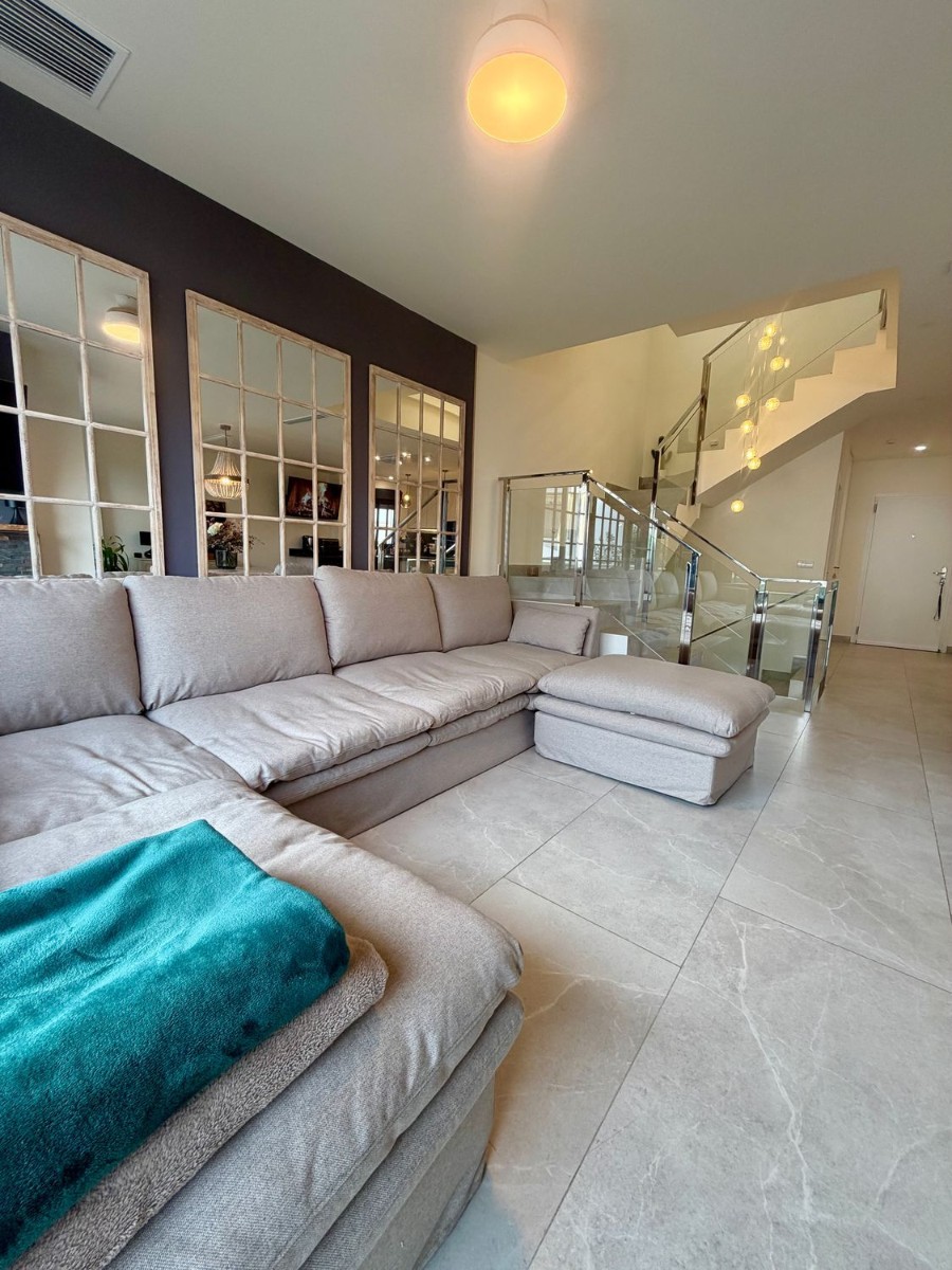 Villa à Alicante, Espagne 4 chambres, 376 m2 No. 180827