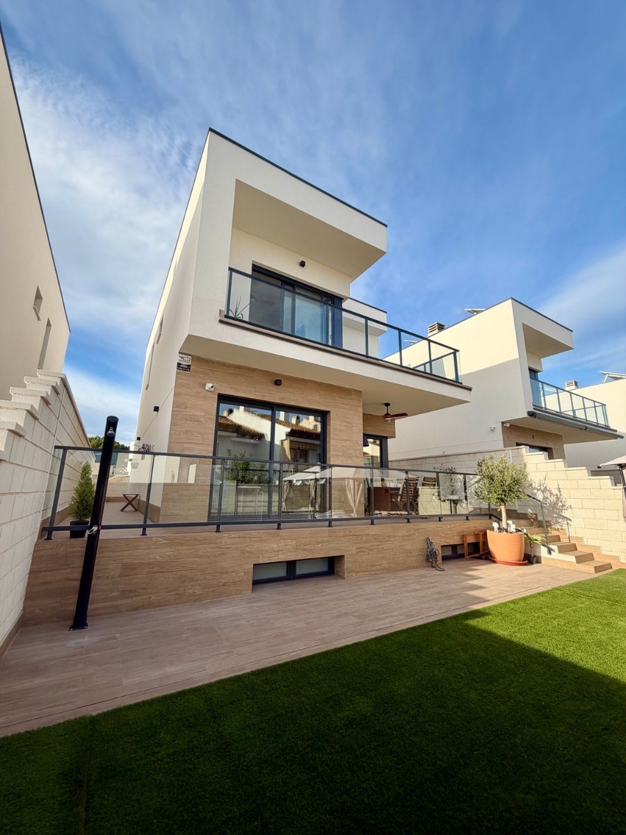 Villa à Alicante, Espagne 4 chambres, 376 m2 No. 180827