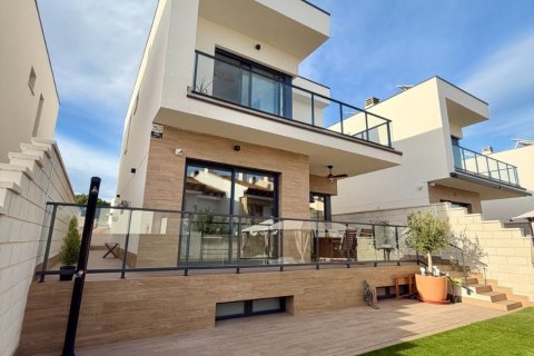 Villa i Alicante, Spanien 4 sovrum, 376 kvm. Nr. 180827