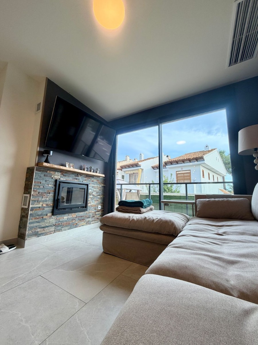 Villa à Alicante, Espagne 4 chambres, 376 m2 No. 180827