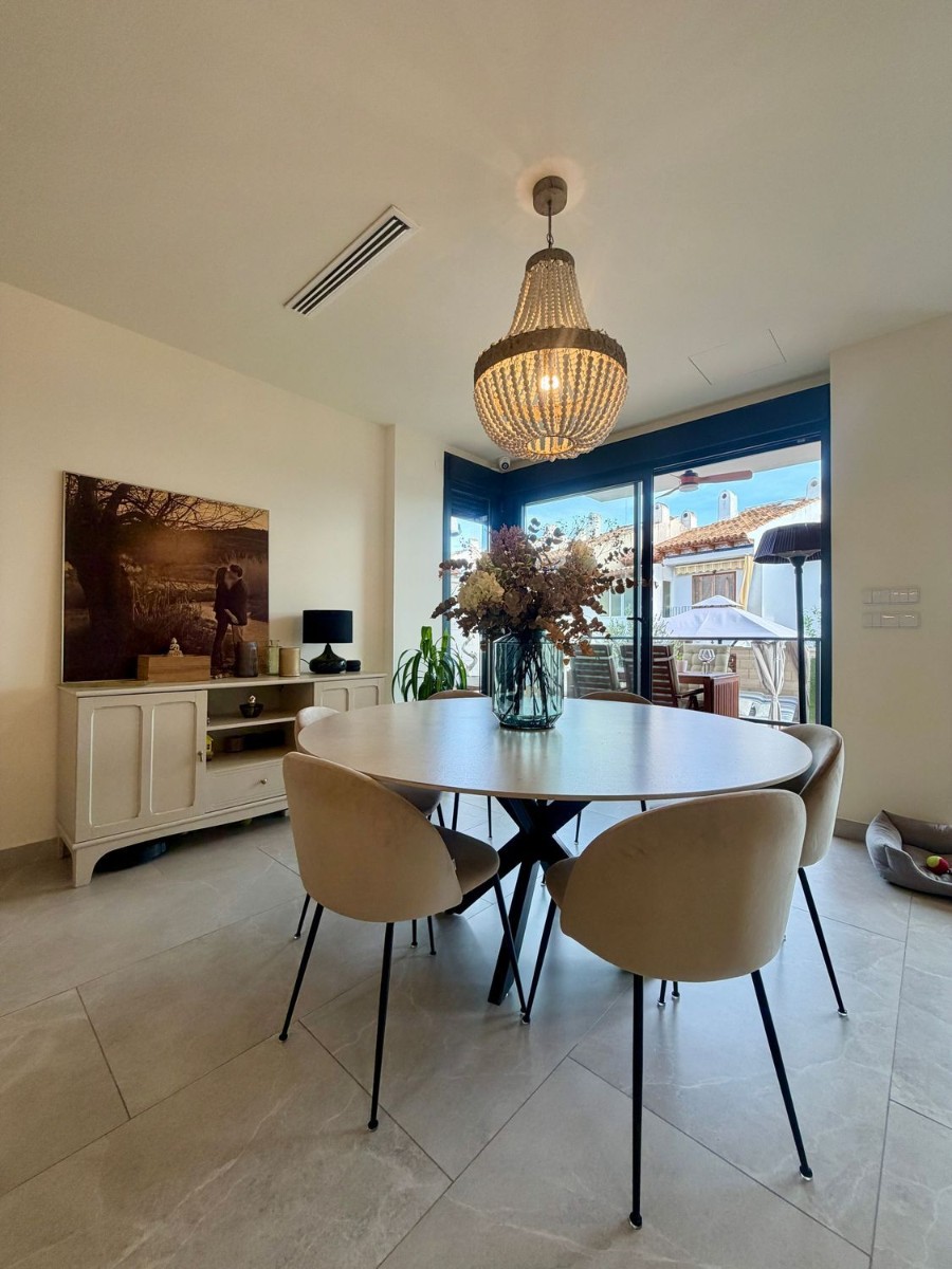 Villa à Alicante, Espagne 4 chambres, 376 m2 No. 180827