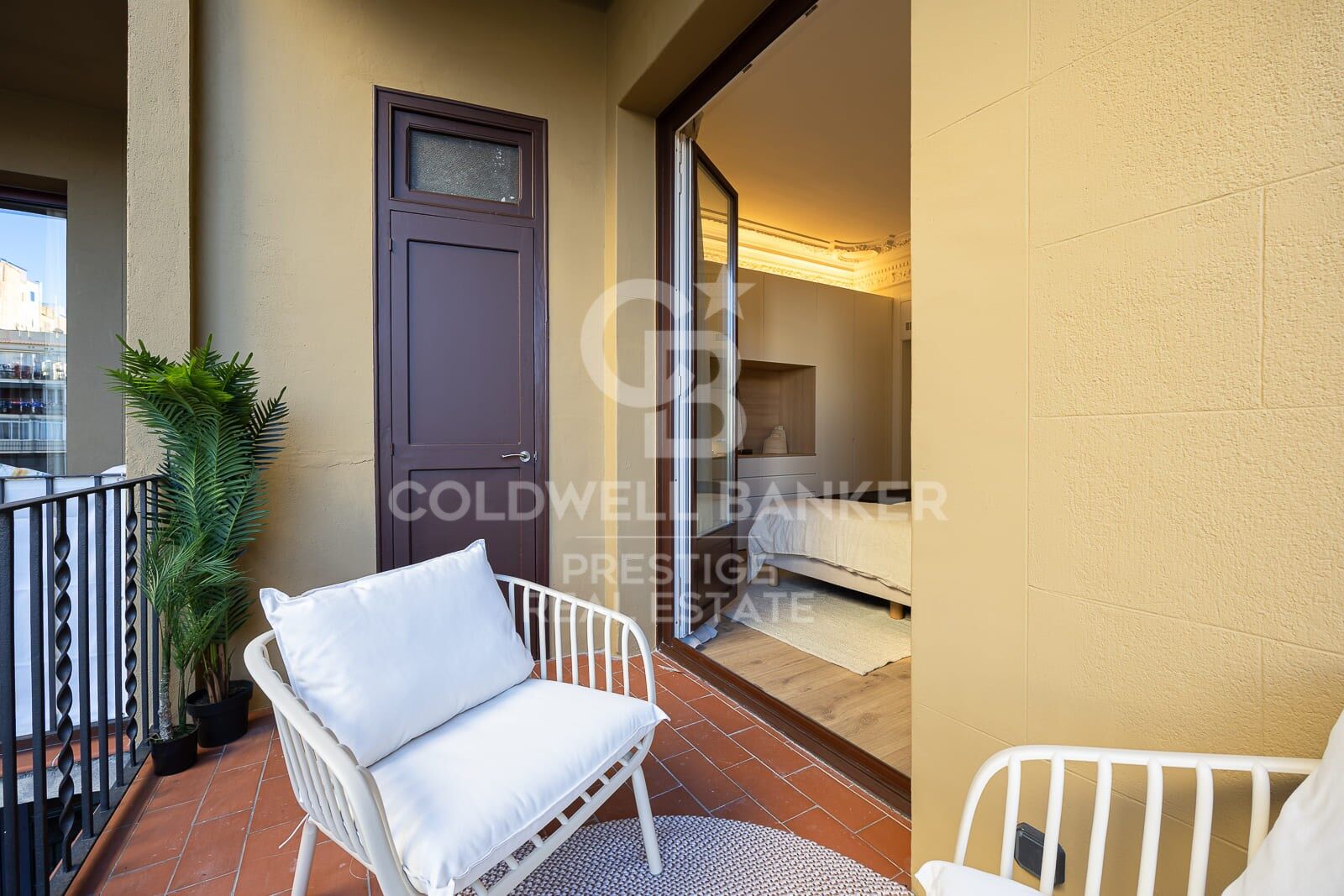 Huoneisto Barcelona, Espanja 4 makuuhuonetta, 241 m2 No. 158388