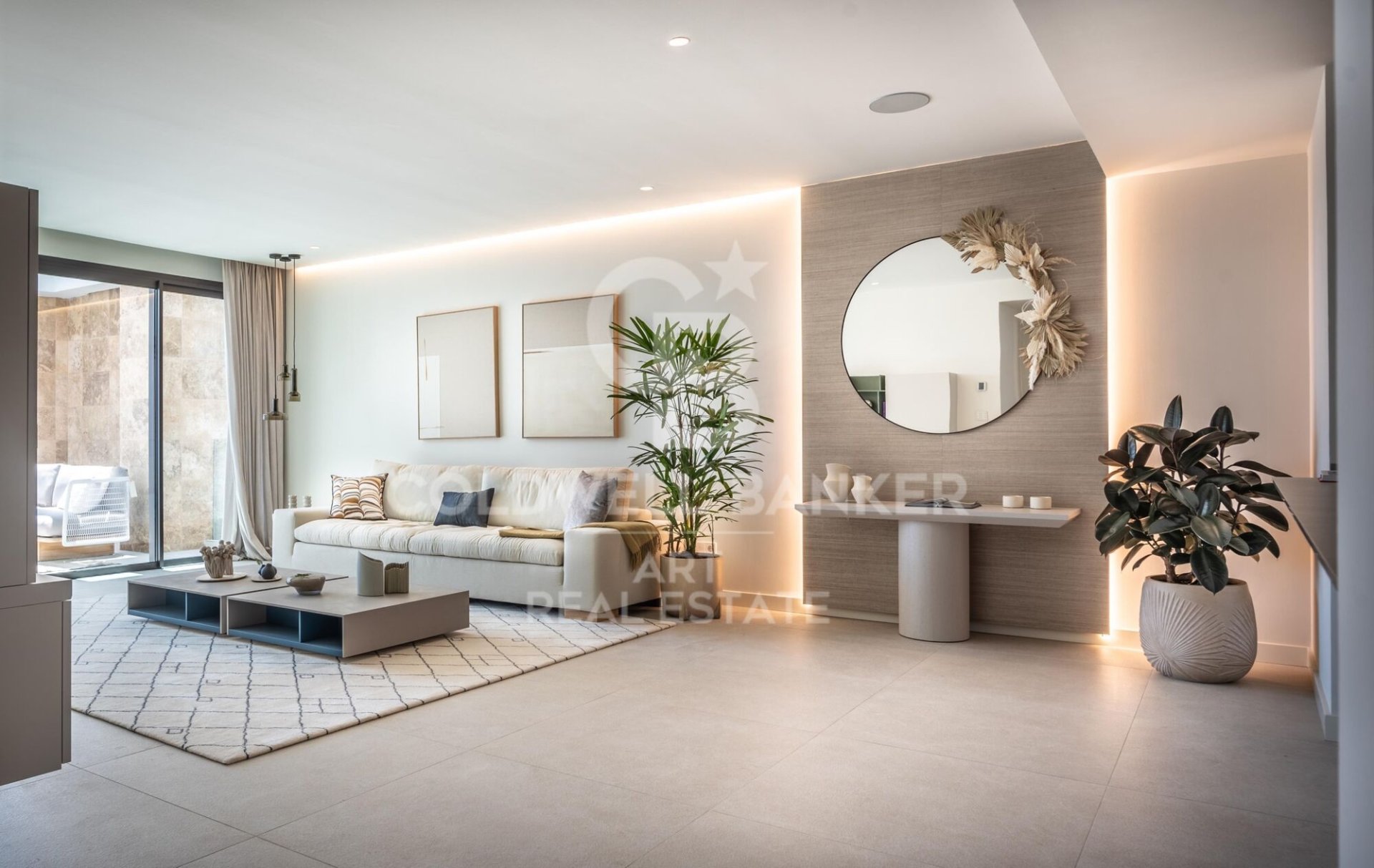 Apartment à Estepona, Malaga, Espagne 3 chambres, 200 m2 No. 158133