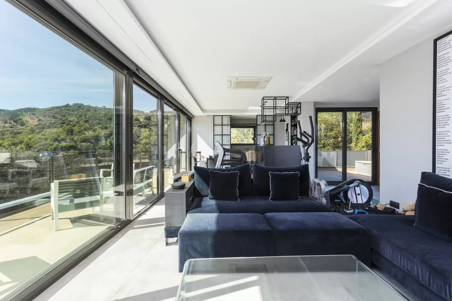 House in Barcelona, Spanien 5 Schlafzimmer,  Nr. 141233