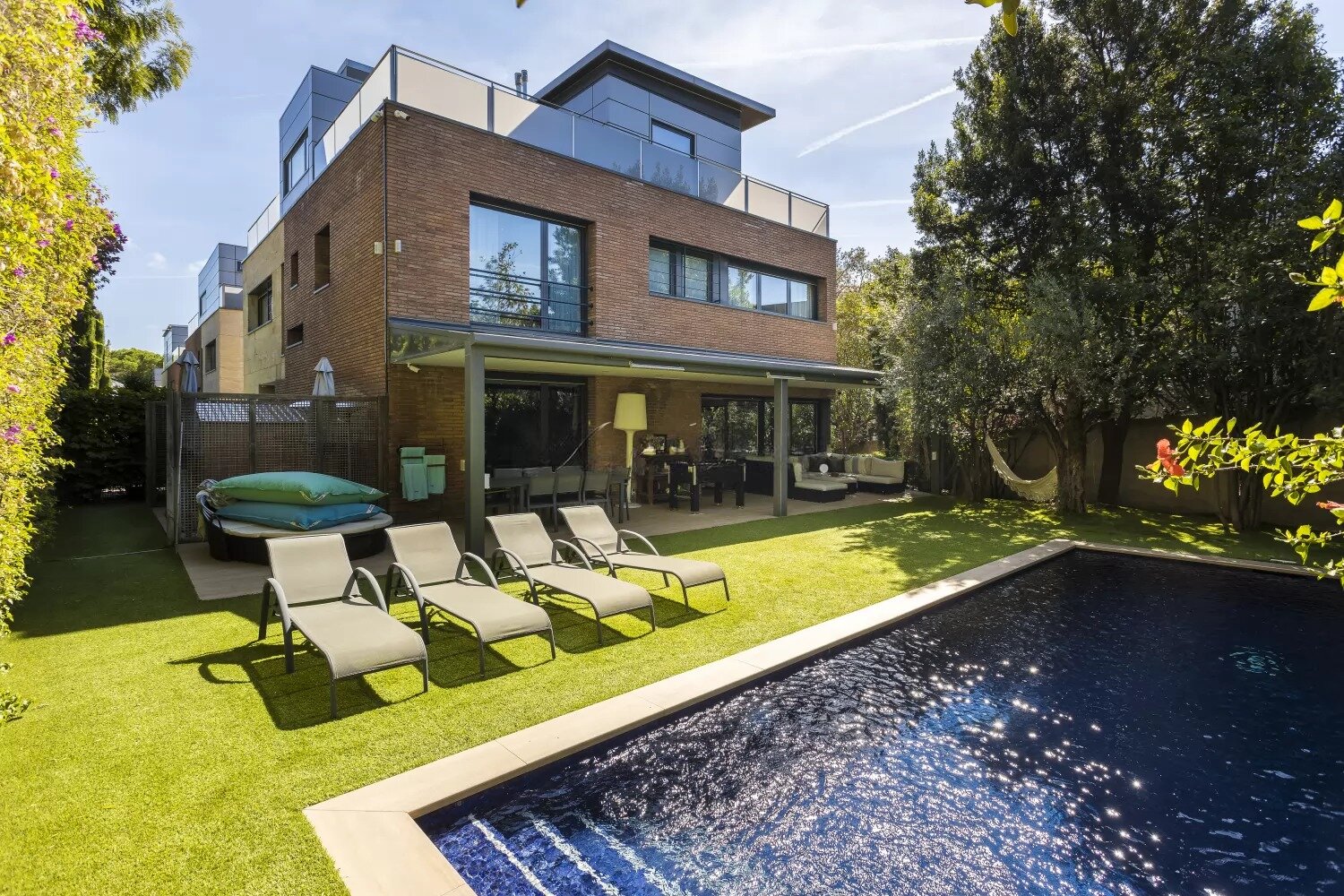 House in Barcelona, Spanien 5 Schlafzimmer,  Nr. 141233