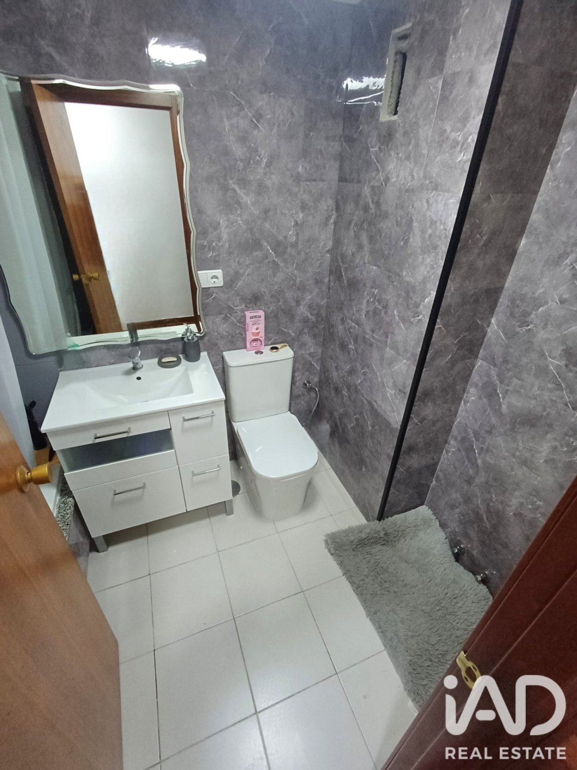 Apartament w Leon, Hiszpania 3 sypialnie, 121 mkw. nr 195055