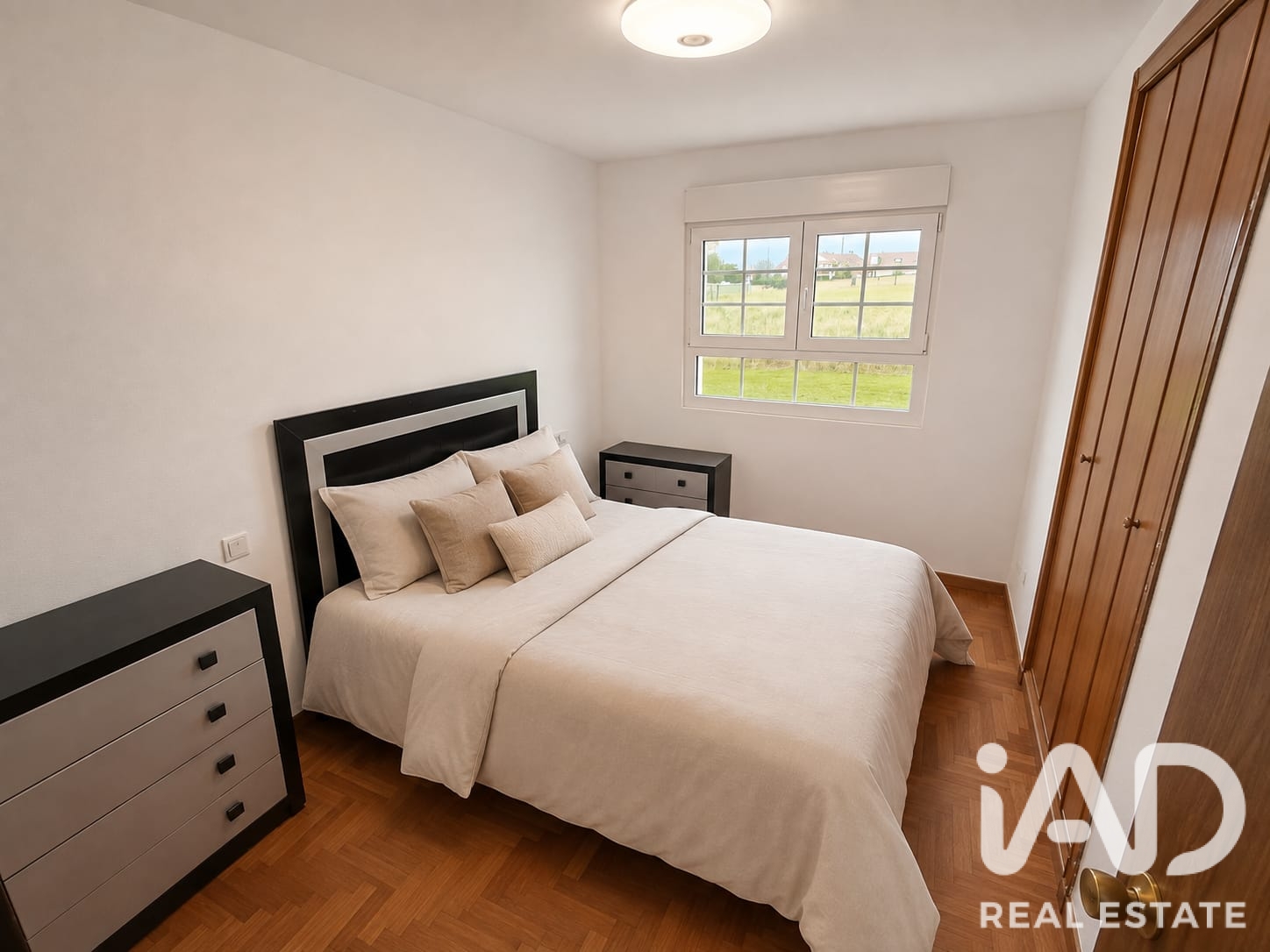 Apartament w Leon, Hiszpania 3 sypialnie, 121 mkw. nr 195055