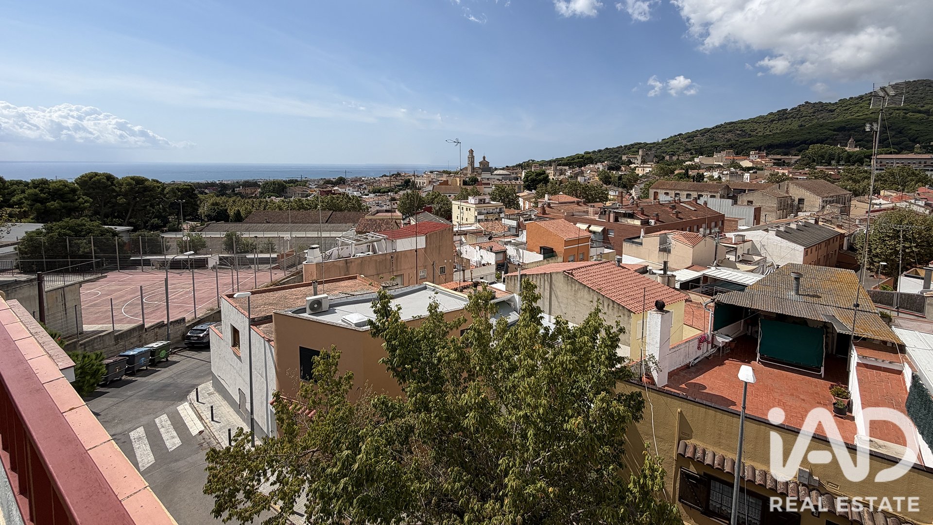 Townhouse in Vilassar de Dalt, Barcelona, Spain 4 bedrooms, 141 sq.m. No. 195058