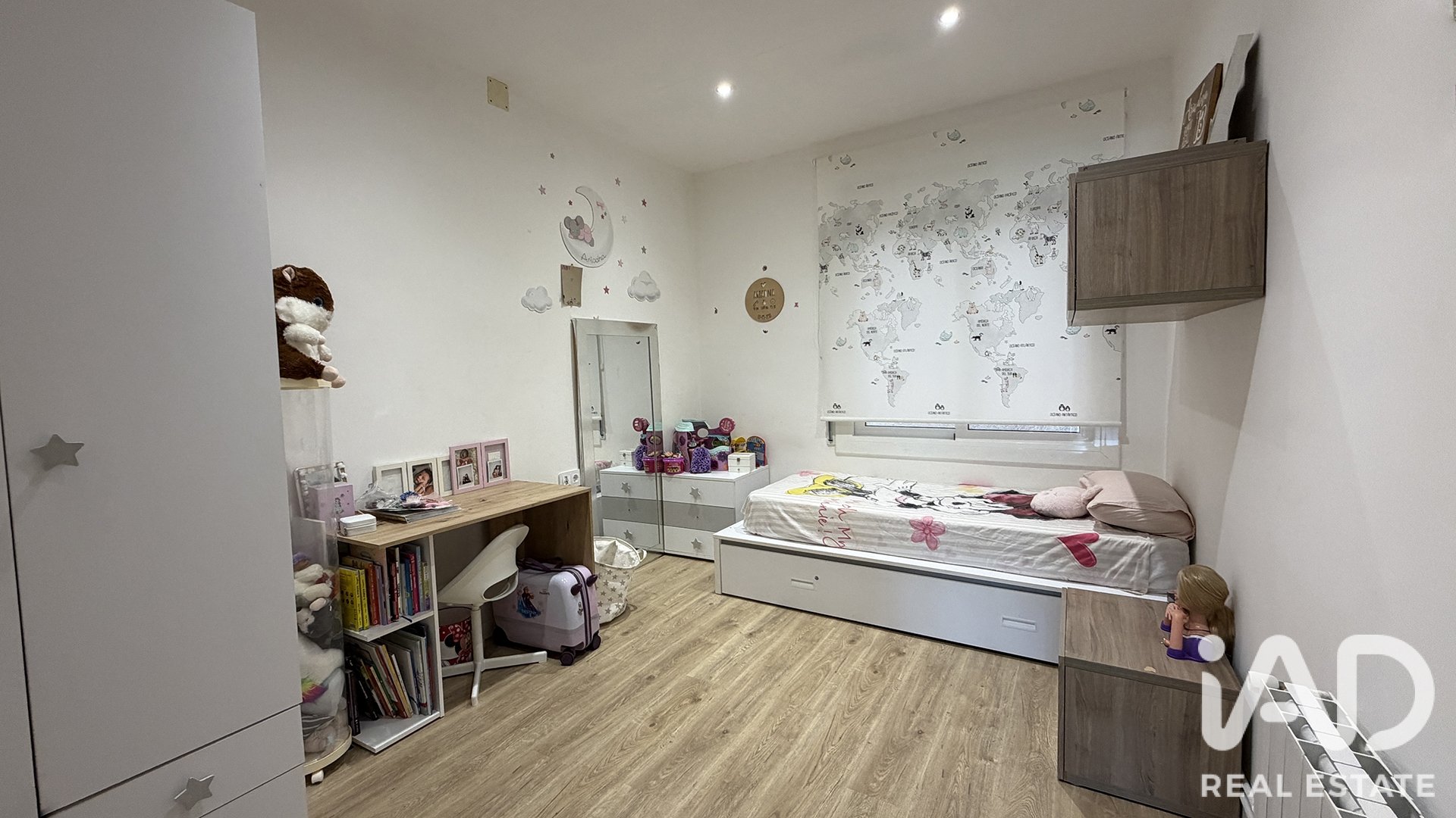 Townhouse in Vilassar de Dalt, Barcelona, Spain 4 bedrooms, 141 sq.m. No. 195058