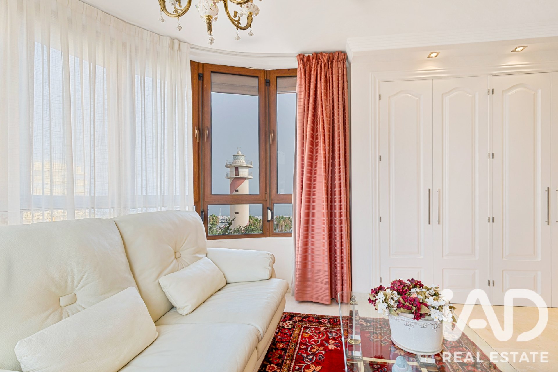 Appartamento a Marbella, Malaga, Spagna 3 camere da letto, 182 mq. N° 192168