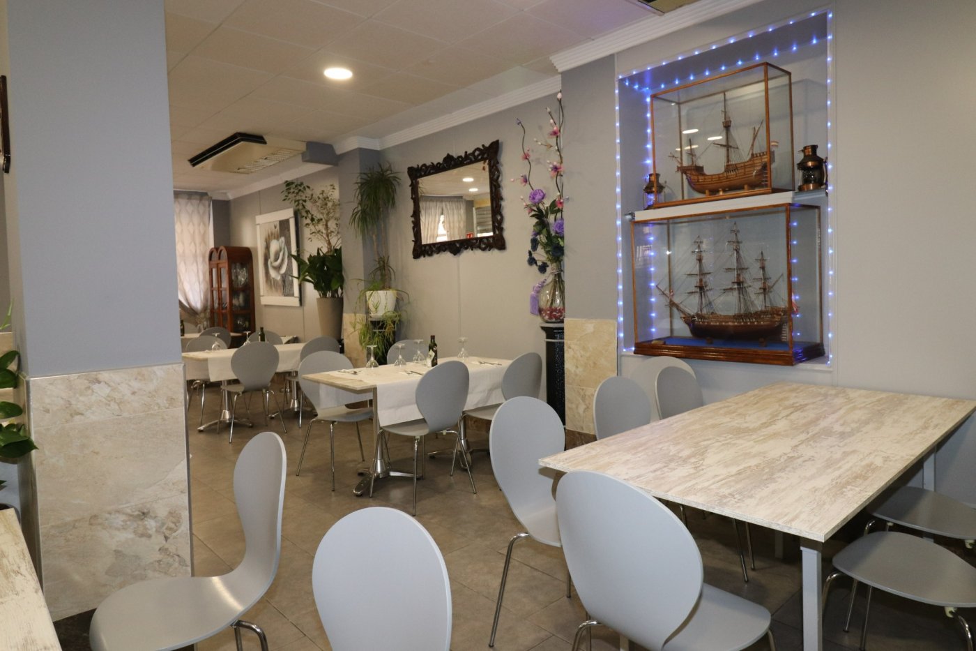 Liikekiinteistö Torrevieja, Alicante, Espanja 400 m2 No. 194262