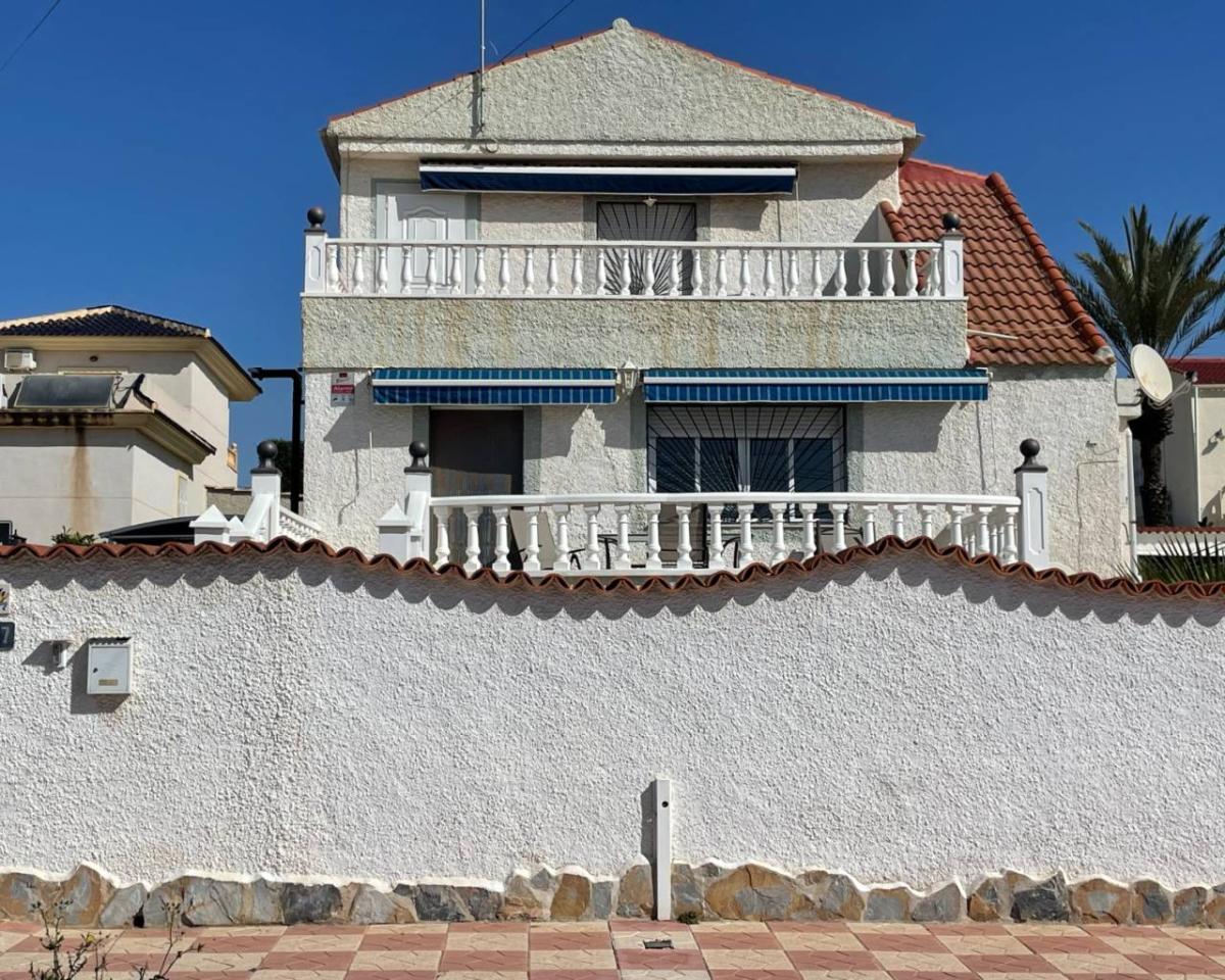Villa i Ciudad Quesada, Alicante, Spanien 3 sovrum, 120 kvm. Nr. 149064