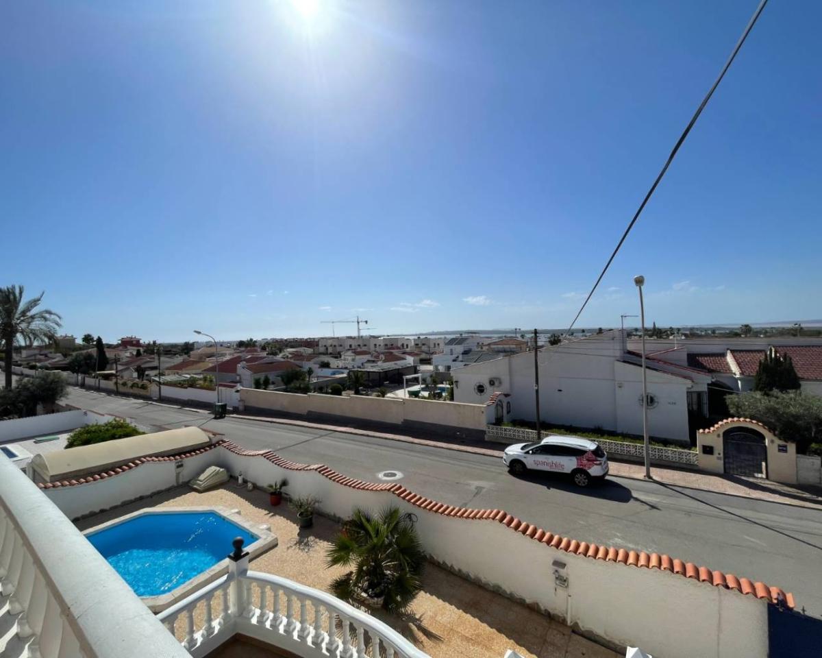 Villa i Ciudad Quesada, Alicante, Spanien 3 sovrum, 120 kvm. Nr. 149064