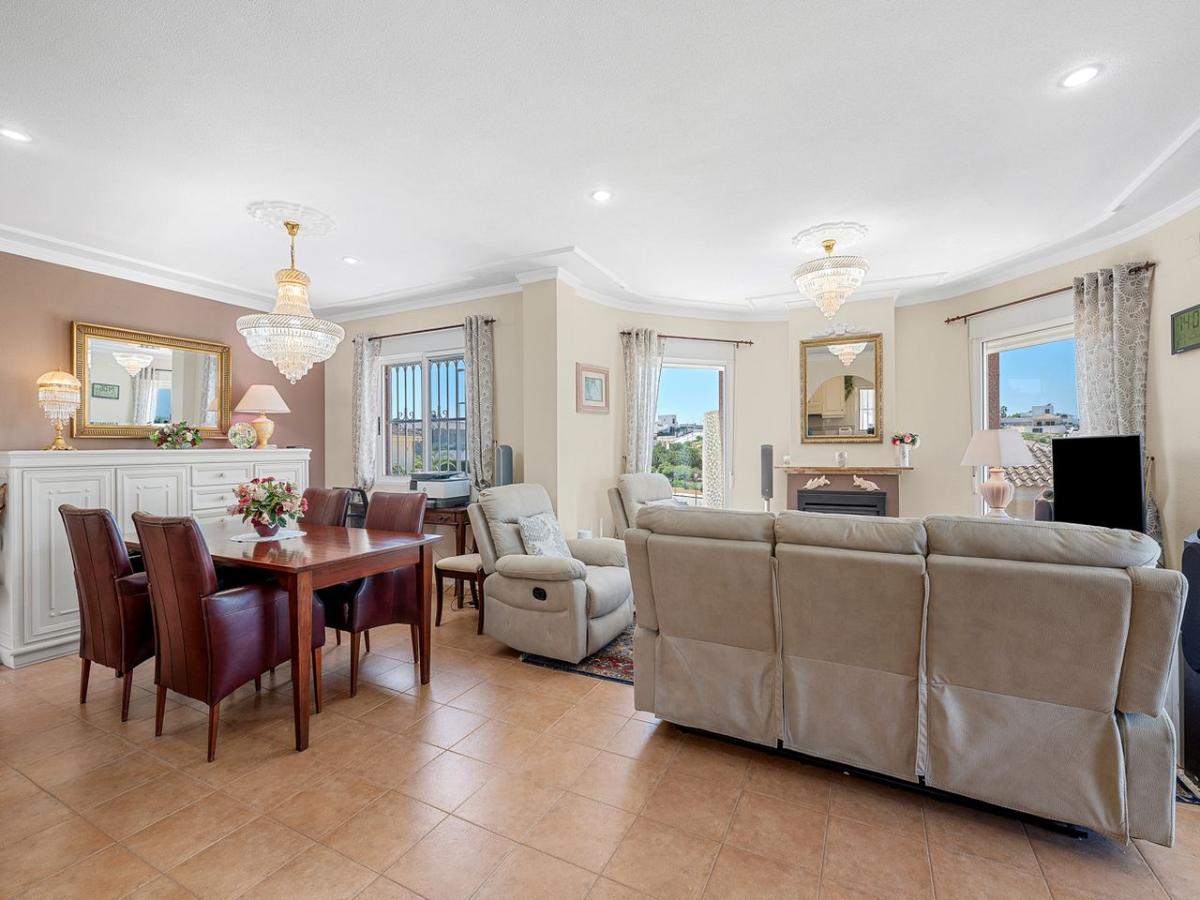 Villa à Benijofar, Alicante, Espagne 5 chambres, 179 m2 No. 149066