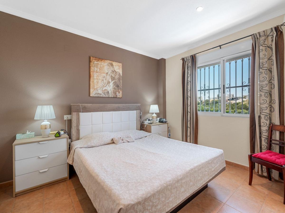 Villa à Benijofar, Alicante, Espagne 5 chambres, 179 m2 No. 149066