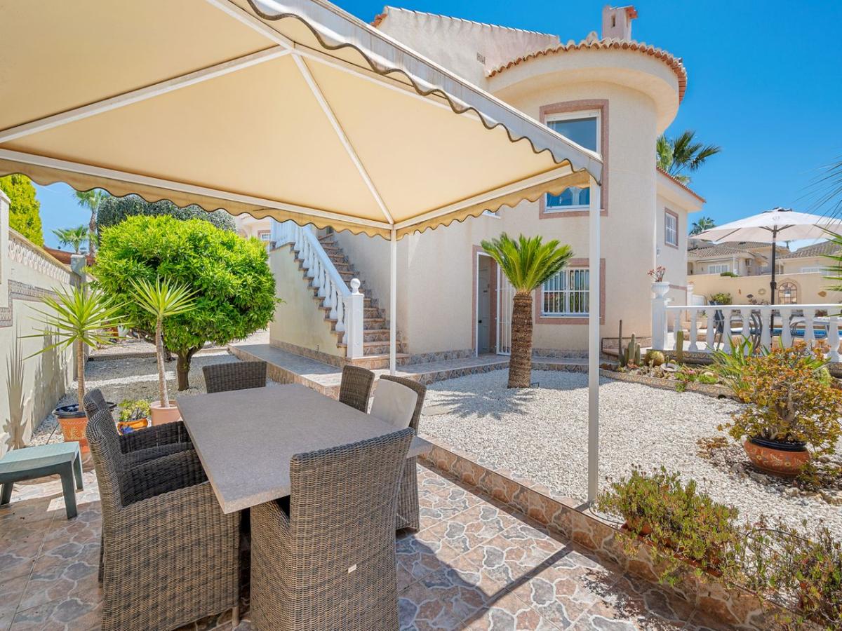 Villa à Benijofar, Alicante, Espagne 5 chambres, 179 m2 No. 149066