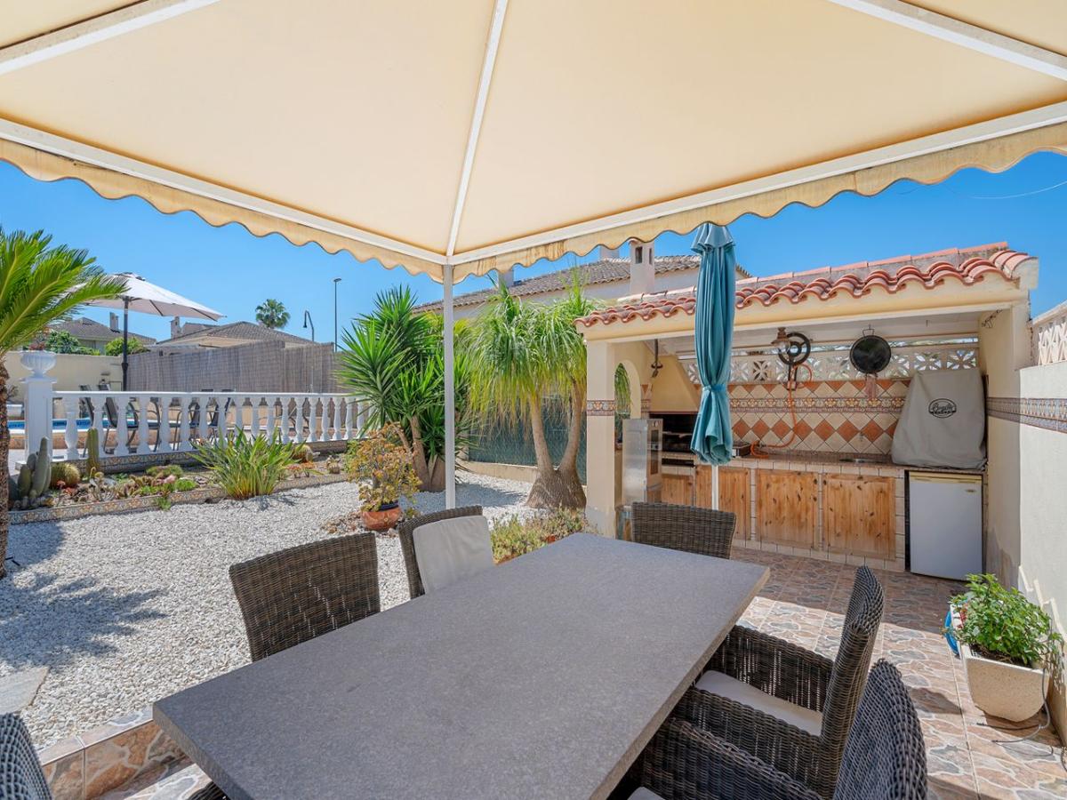 Villa à Benijofar, Alicante, Espagne 5 chambres, 179 m2 No. 149066