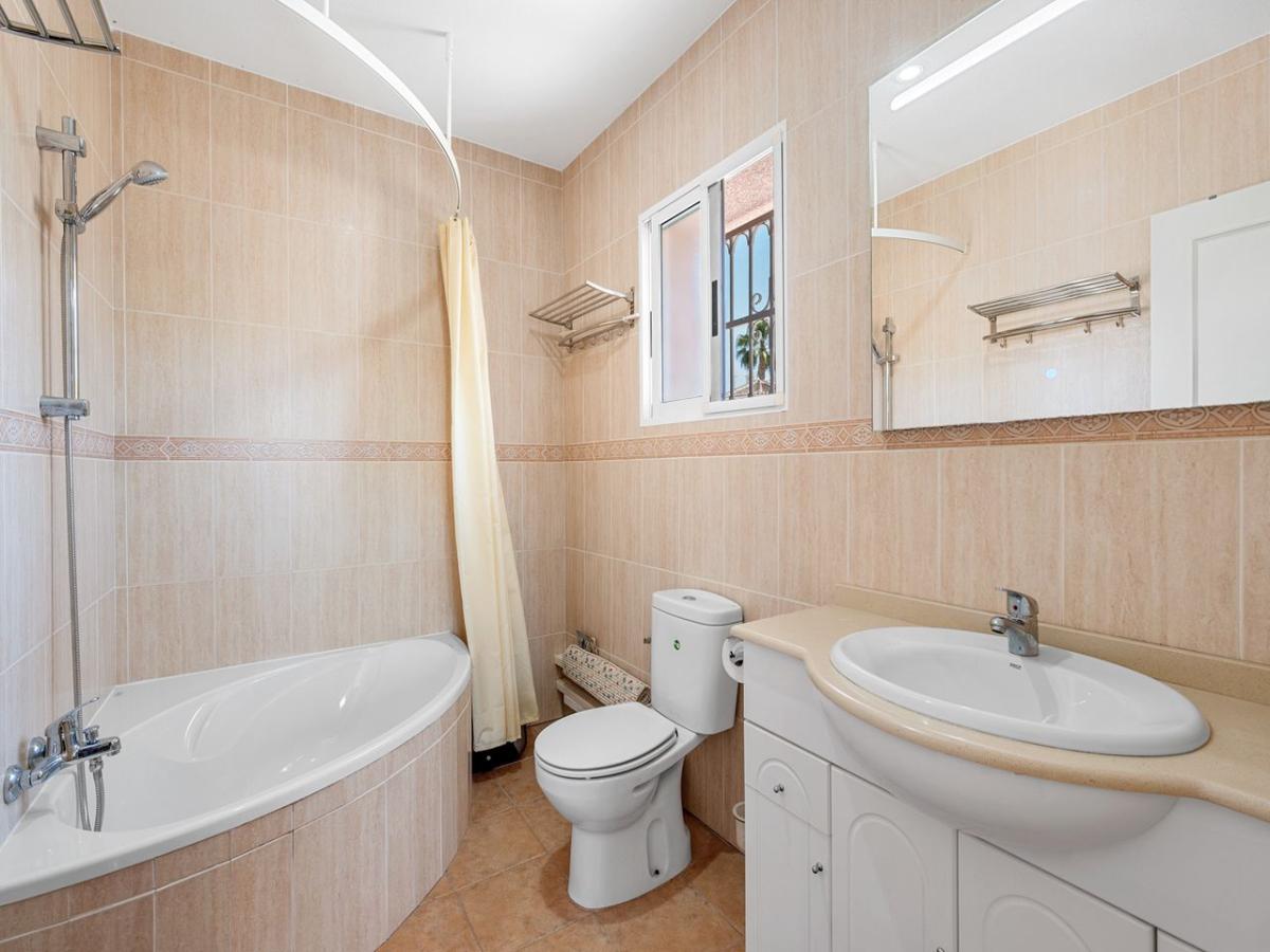 Villa à Benijofar, Alicante, Espagne 5 chambres, 179 m2 No. 149066