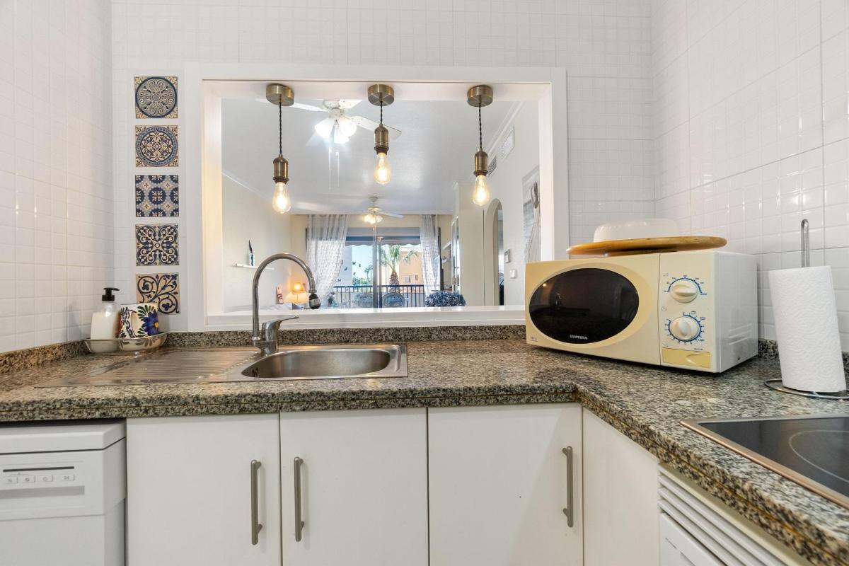 Huoneisto Alicante, Espanja 2 makuuhuonetta, 78 m2 No. 149065