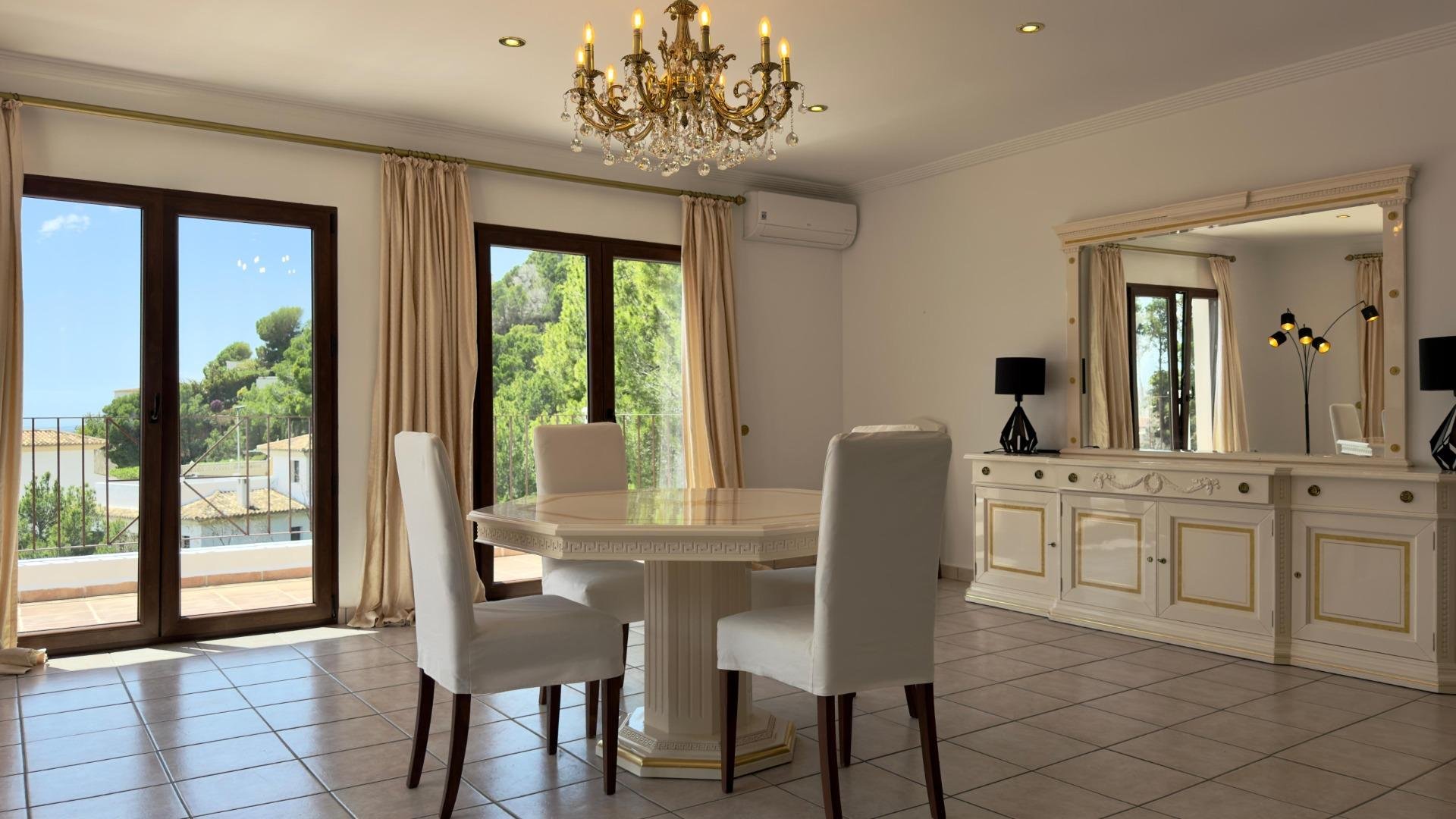 Huvila Altea, Alicante, Espanja 500 m2 No. 167927