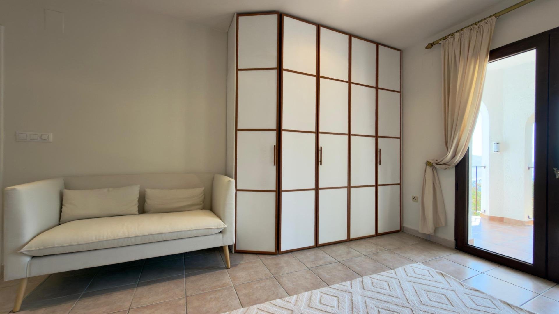 Huvila Altea, Alicante, Espanja 500 m2 No. 167927