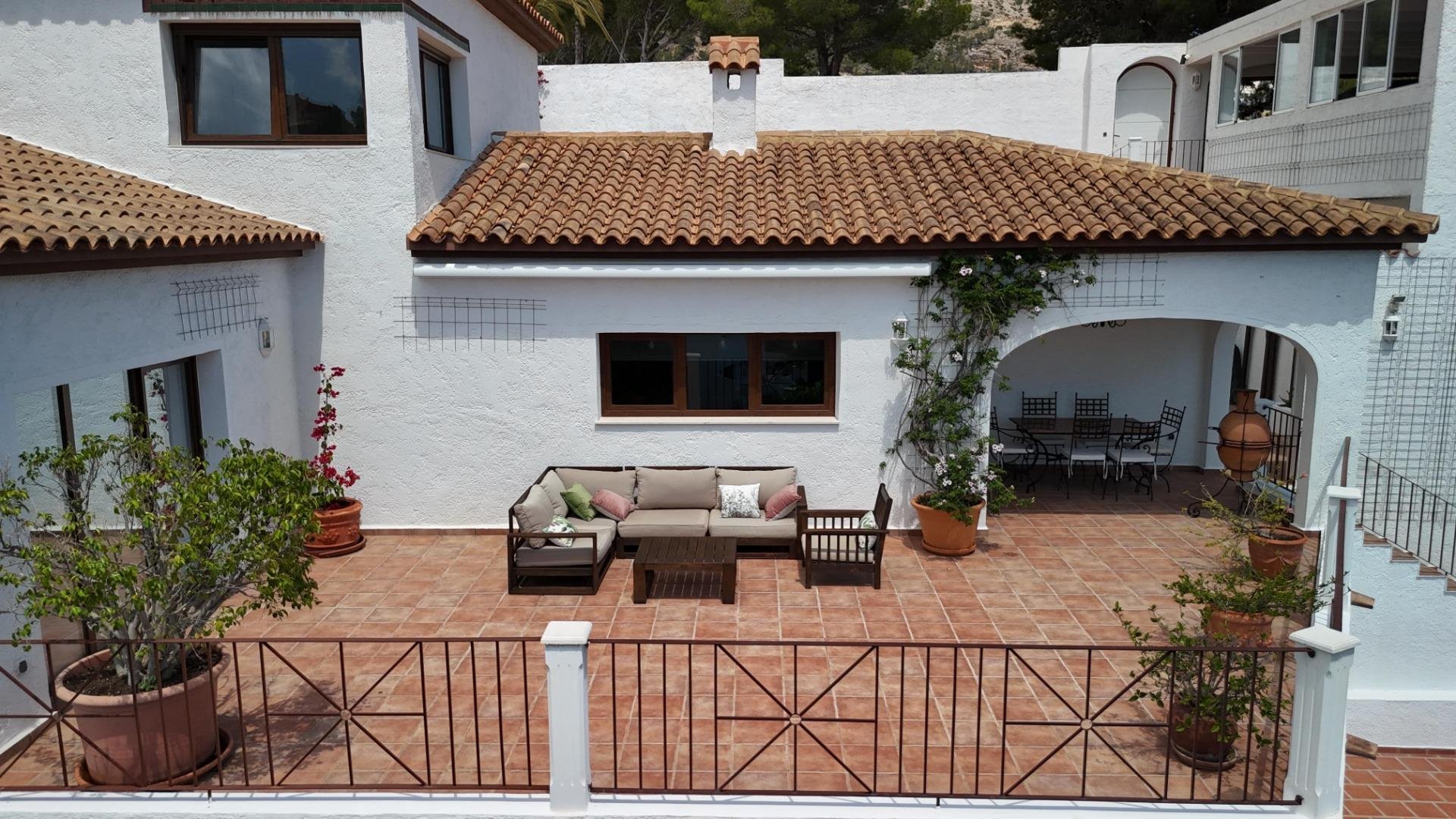 Huvila Altea, Alicante, Espanja 500 m2 No. 167927