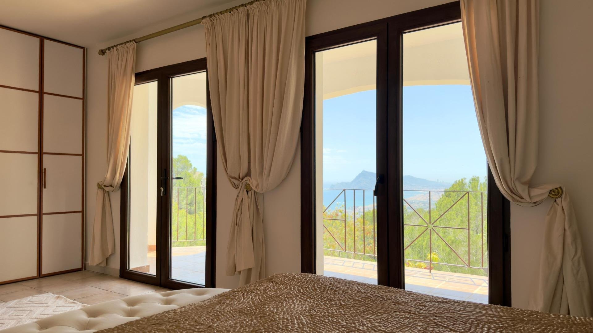 Huvila Altea, Alicante, Espanja 500 m2 No. 167927