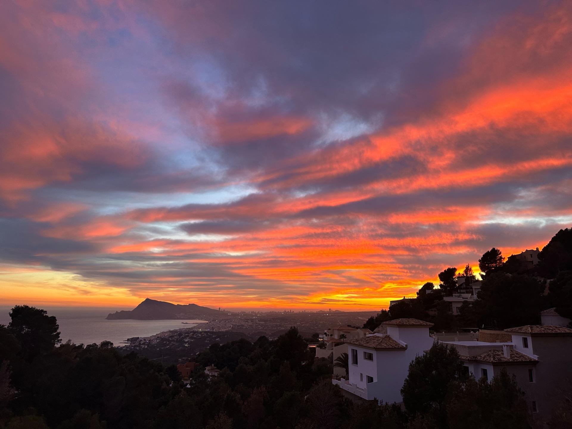 Huvila Altea, Alicante, Espanja 500 m2 No. 167927