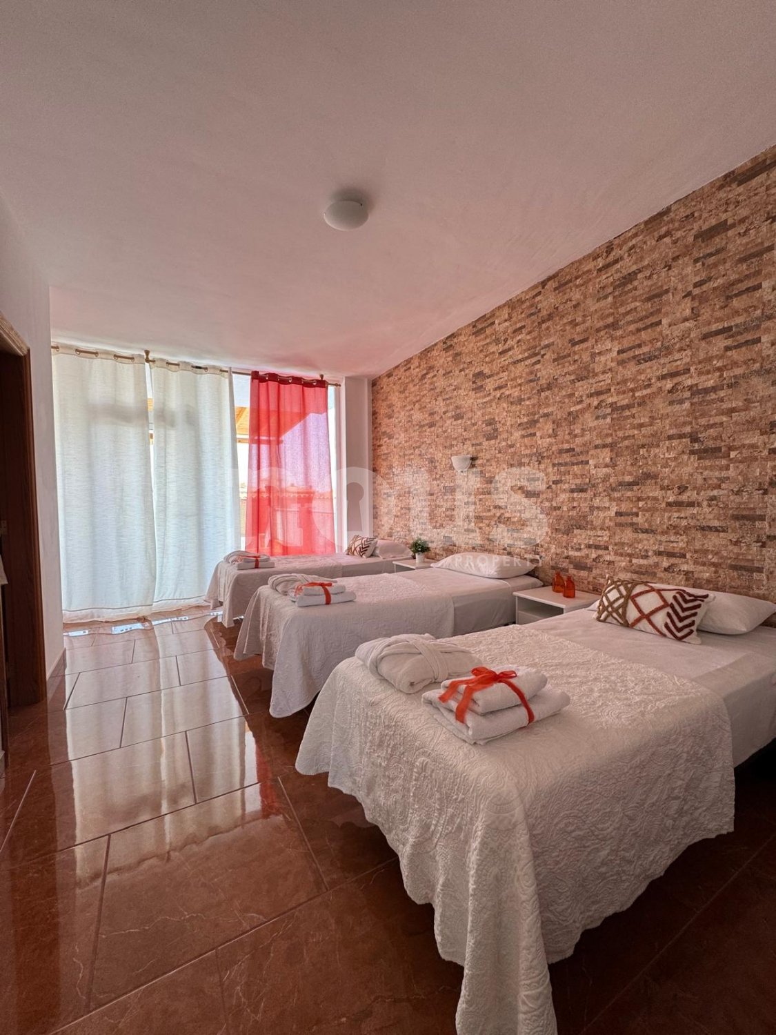 Villa en Playa Paraiso, Tenerife, España 4 dormitorios, 220 m2 No. 161762