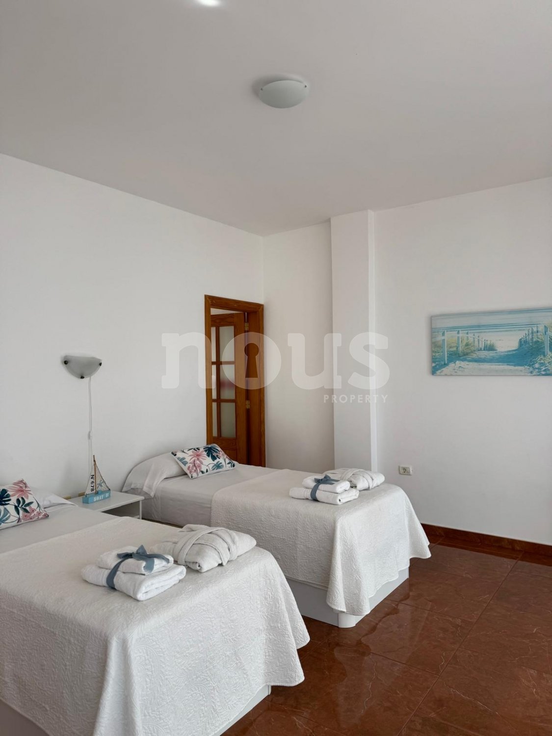 Villa en Playa Paraiso, Tenerife, España 4 dormitorios, 220 m2 No. 161762