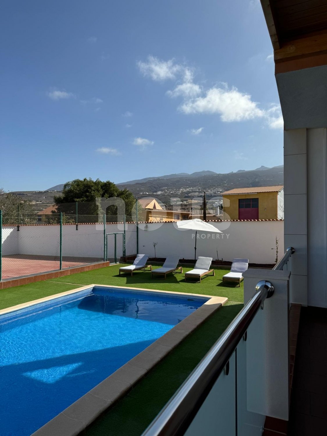 Villa en Playa Paraiso, Tenerife, España 4 dormitorios, 220 m2 No. 161762